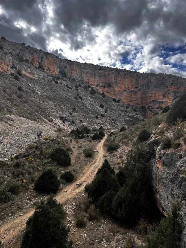trail in Spanish canyon by mountain bike